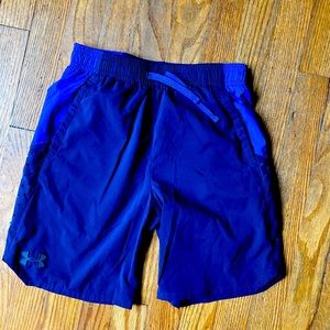 Youth medium UA shorts